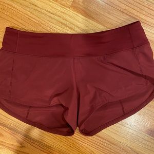 Deep Rogue Lulu Lemon speed up shorts 2.5 inch!